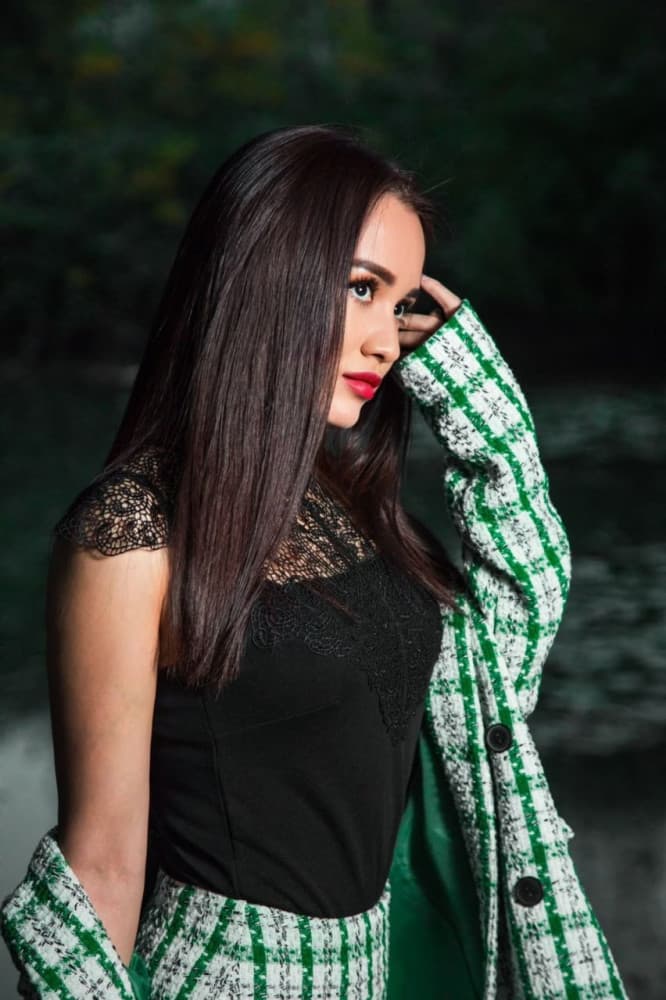 Hiba, 23