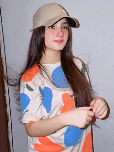 Farha, 24