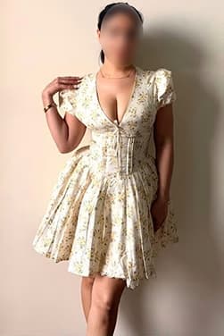 Sarina photo 3