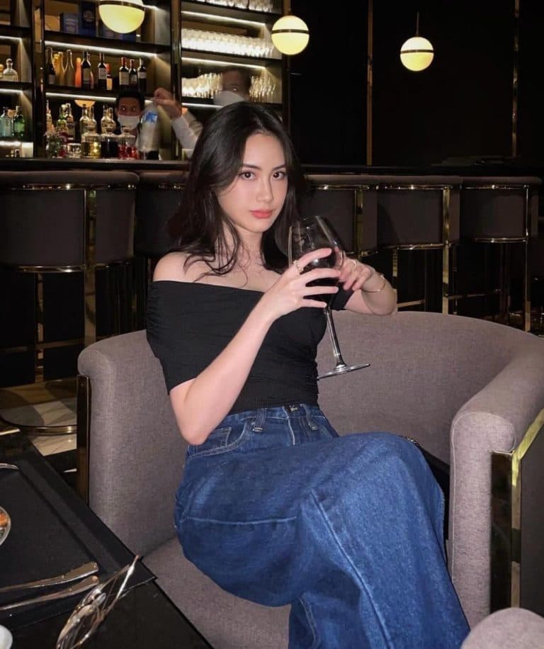 Ritika, 22